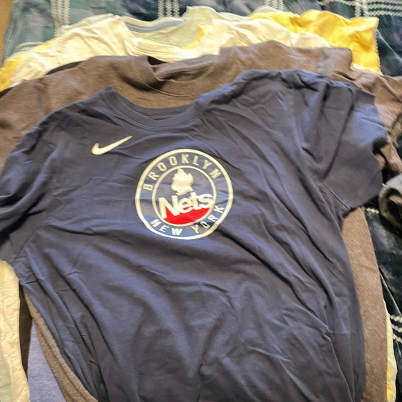 Nike shirts random. Message - Picture 6 of 8